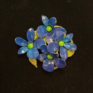 🟢Albert Weiss Blue Enamel Floral Cluster Brooch with Green Centers